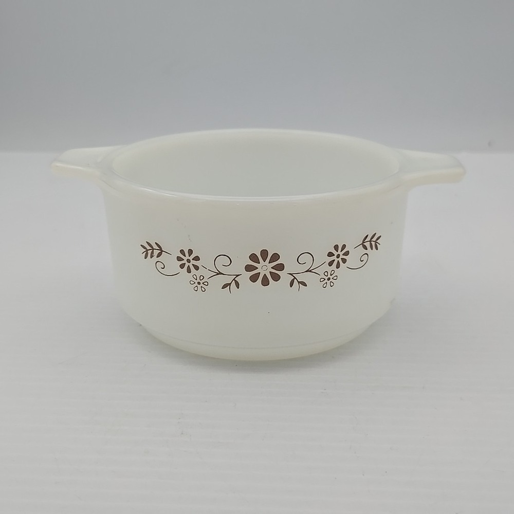 Vtg Pyr-o-rey Dynaware White Milk‎ Glass Small Casserole Dish Brown Daisy 4.5"